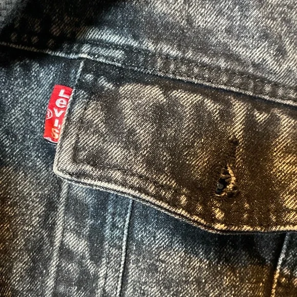 Vetements x Levi’s 2017 Denim Jacket Unisex Large Oversized Black Hooded FLAW
